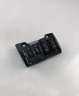 Renault Captur Light switch 251900567R