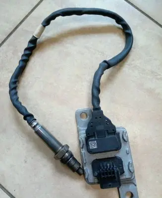 Audi Q7 4M Lambda probe sensor 4M0907807F NE67880