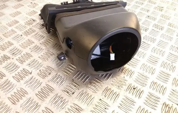 Steering wheel column trim