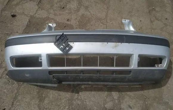 Volkswagen Golf IV Front bumper PILKAS