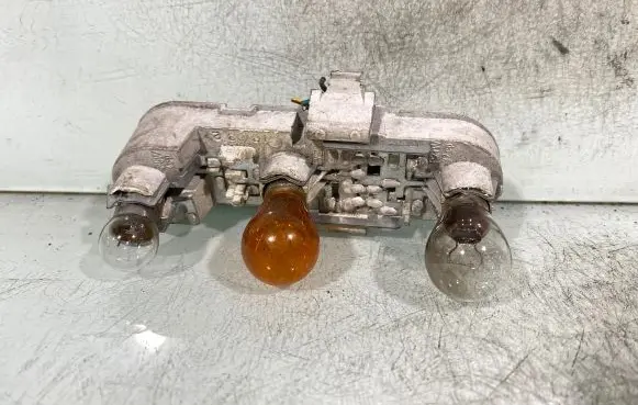 BMW 3 E46 Tail light bulb cover holder 29262002