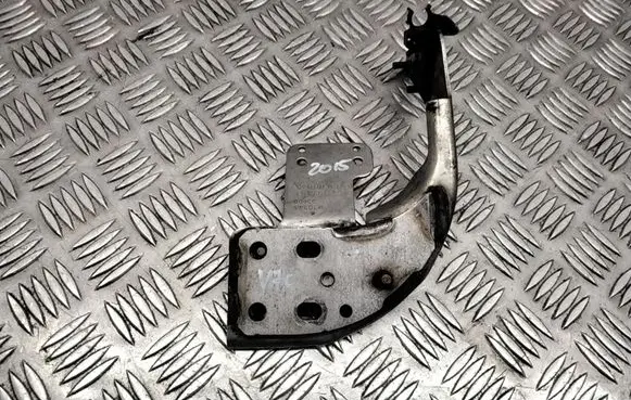 Volvo V70 Other engine bay part 31370632