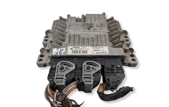 Renault Clio III Engine control unit/module 8200766462 8200592611 S122326111