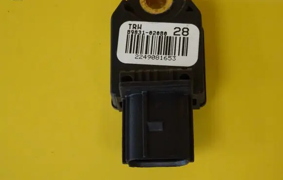 Toyota Auris 150 Airbag deployment crash/impact sensor 89831-02080