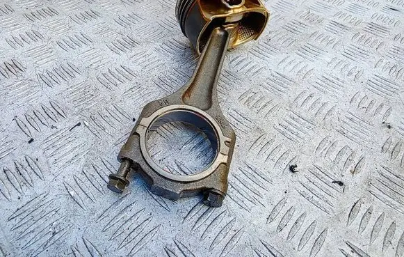 Volkswagen Atlas Piston with connecting rod 89L126 UK2