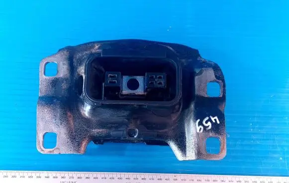 Ford Focus Gearbox mount 322A69A 349325C