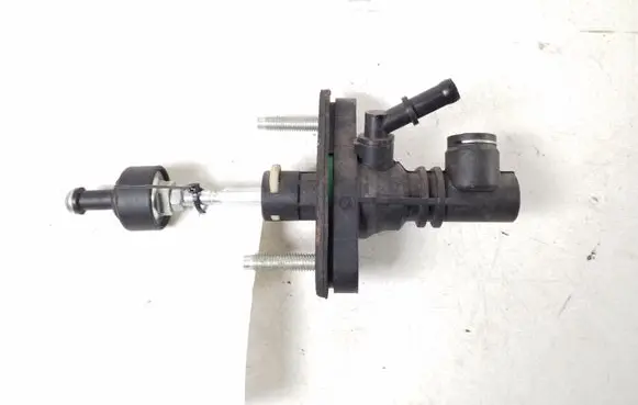 Clutch master cylinder