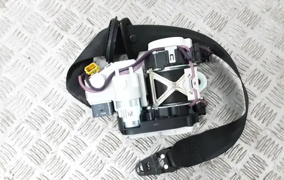 Audi A8 S8 D4 4H Front seatbelt 4H0857706