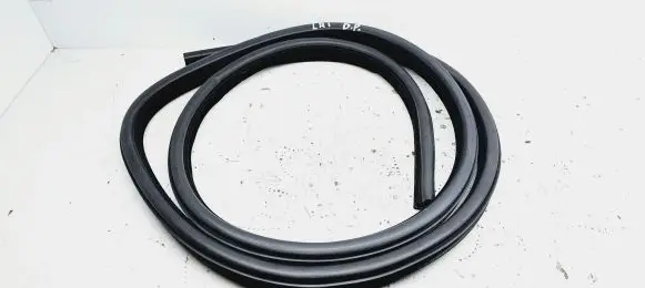 Land Rover Range Rover Sport L494 Front door rubber seal