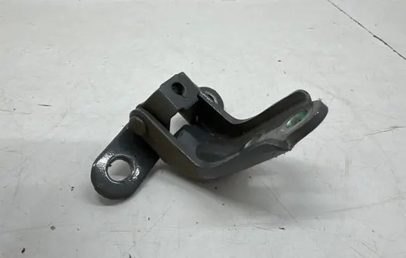 Hyundai Tucson IV NX4 Rear door lower hinge