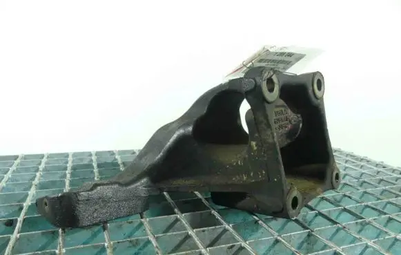 Land Rover Range Rover L322 Engine mounting bracket 6H43-6061 IMPRK1289044