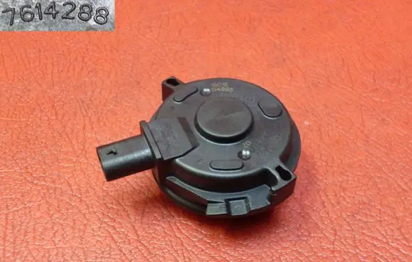BMW 1 F20 F21 Camshaft vanos timing valve 7614288