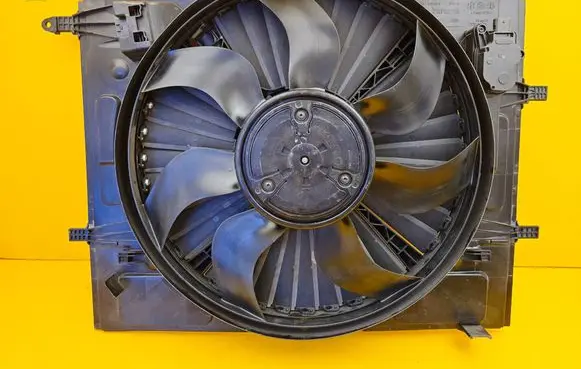 Mercedes-Benz GLC X253 C253 Electric radiator cooling fan A0999064303