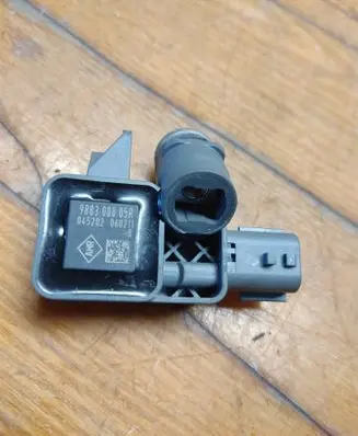 Renault Megane III Airbag deployment crash/impact sensor 988300005r