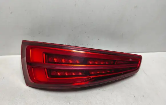 Audi Q3 8U Tailgate rear/tail lights 8U0945093N