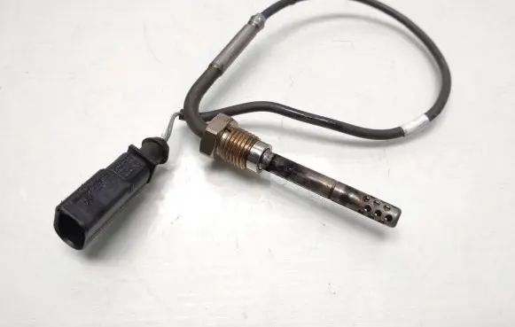 Exhaust gas temperature sensor