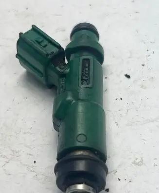 Toyota Prius (XW20) Fuel injector 2325021020