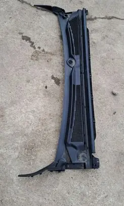 Renault Arkana Wiper trim 668115282R