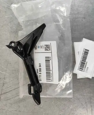 BMW 2 F22 F23 Fender mounting bracket 51118066941 8066941