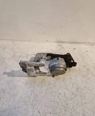 Nissan Qashqai Engine mount bracket 11220JO700