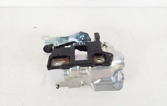Toyota Land Cruiser (J150) Intercooler pipe mounting bracket 17945-11050