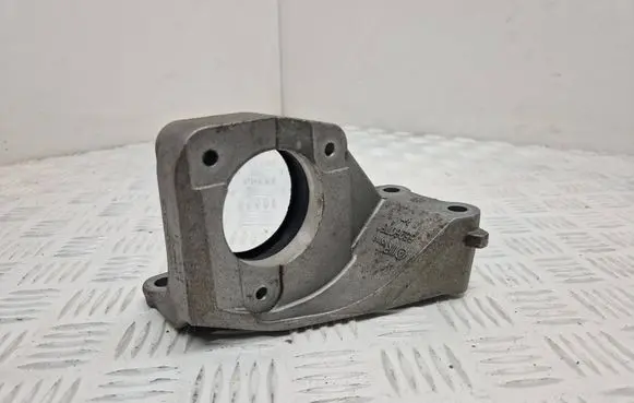 Jeep Renegade Driveshaft support bearing bracket 55260751