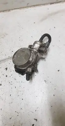 Volkswagen PASSAT CC Fuel injection high pressure pump 06H127025K