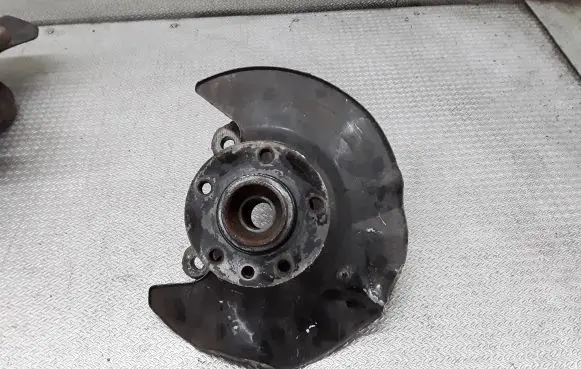 Volkswagen Transporter - Caravelle T5 Front wheel hub spindle knuckle