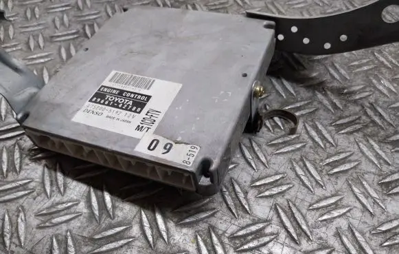 Toyota RAV 4 (XA20) Engine control unit/module