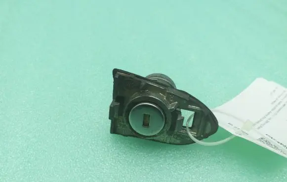 Ford Mondeo MK V Front door lock (next to the handle) DS7AF21990