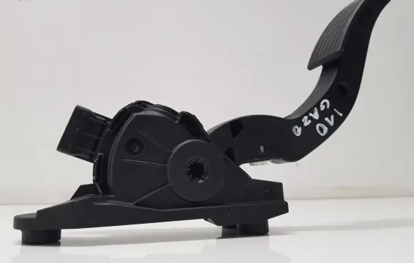 Hyundai i10 Accelerator throttle pedal 327001RXXX 327001R