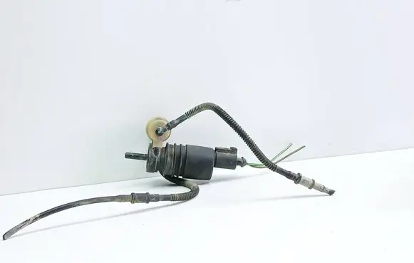 Audi A3 S3 8L Windscreen/windshield washer pump