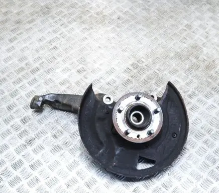 Land Rover Range Rover Sport L320 Front wheel hub RUB500130
