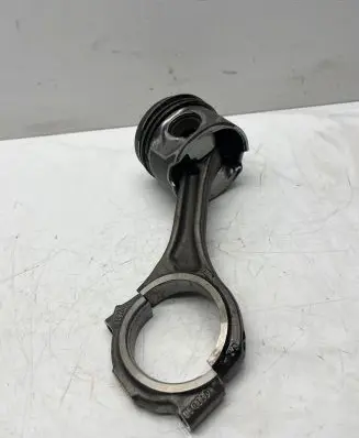 Audi A4 S4 B7 8E 8H Piston with connecting rod