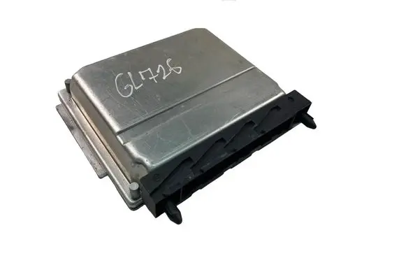 Volvo V70 Engine control unit/module ECU 30668478A 0261208289