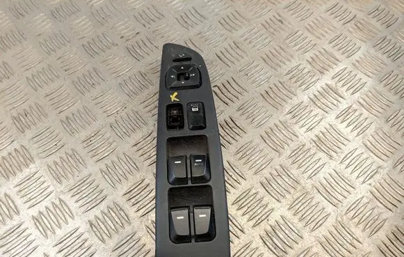 Hyundai ix35 Electric window control switch 3834951310
