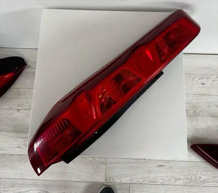 Nissan X-Trail T31 Rear/tail lights 220-63929