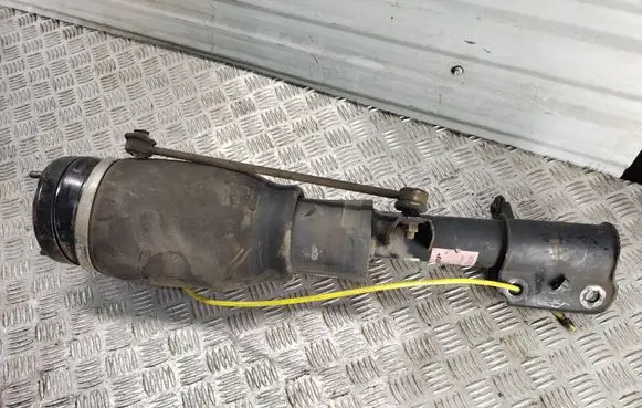 Land Rover Discovery Air suspension front shock absorber 01438A