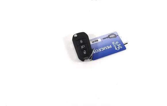 Peugeot 3008 II Ignition key/card 