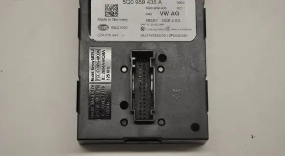 Audi A3 S3 8V Other devices 5Q0959435A