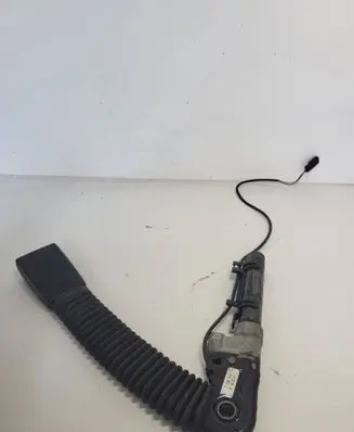 BMW 5 E60 E61 Front seatbelt buckle 7065848