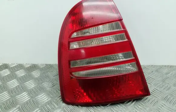 Skoda Superb B5 (3U) Rear/tail lights 3U5945095 3U5945111