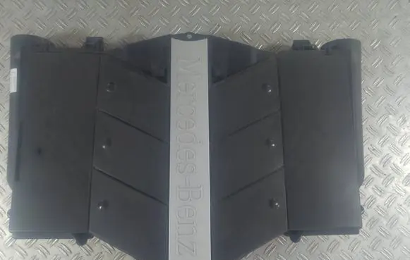 Engine cover (trim)