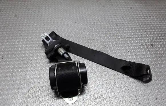 Mitsubishi Colt Rear seatbelt MN108299