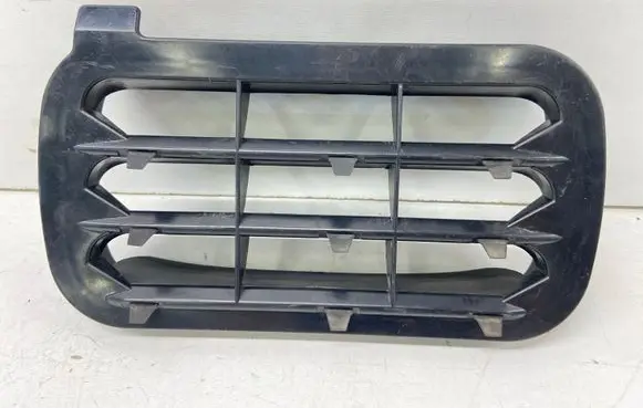 Mercedes-Benz E W124 Quarter panel pressure vent A1248370242