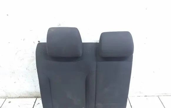 Volkswagen Jetta VI Rear seat 