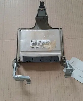 Toyota Yaris Engine control unit/module 0281010563