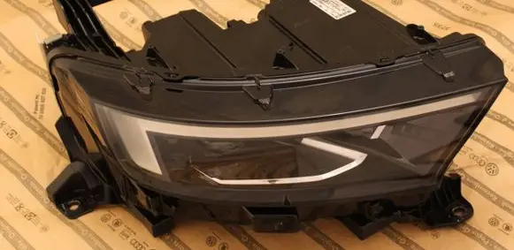 Opel Mokka B Headlight/headlamp 9834016680