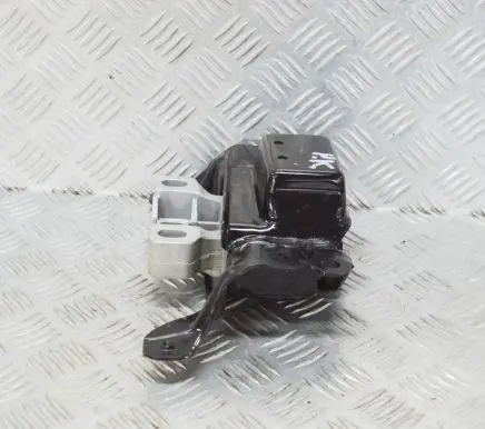 Audi Q3 8U Engine mount bracket 5Q0199555AB