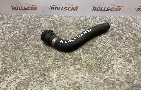 BMW X5 E53 Engine coolant pipe/hose 64218381224